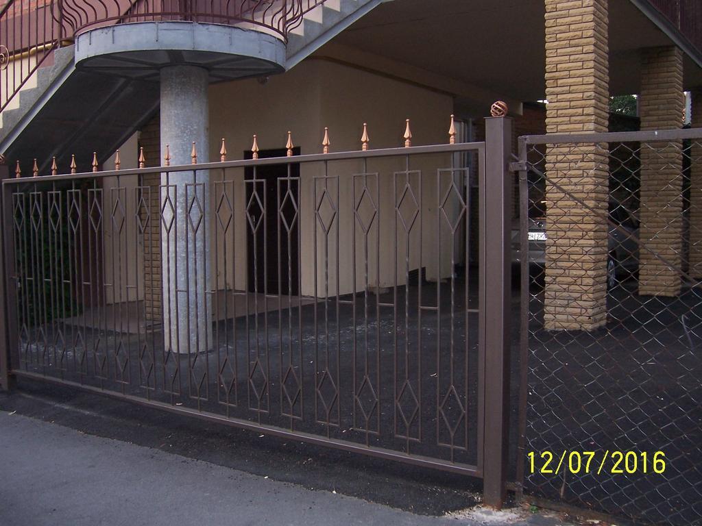 Apartments In Center Винница Экстерьер фото